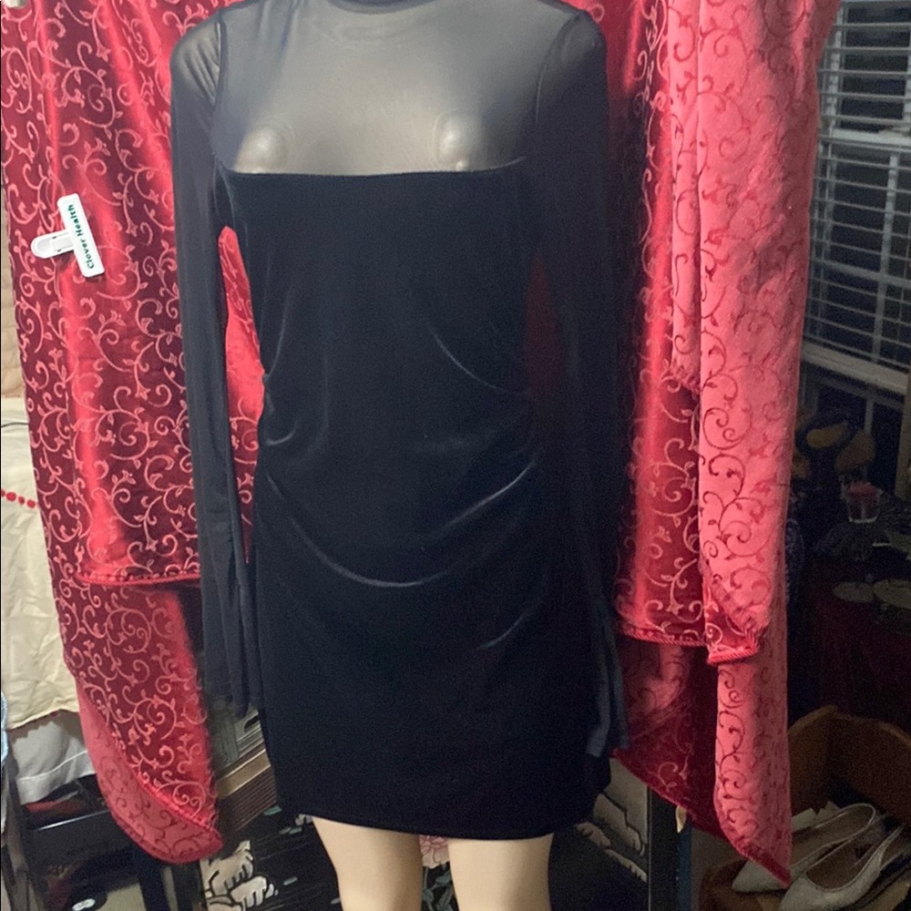 Black Velvet Long Sleeve Bodycon Dress
